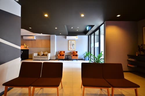 H2 Hotel, Lobby sitting area
