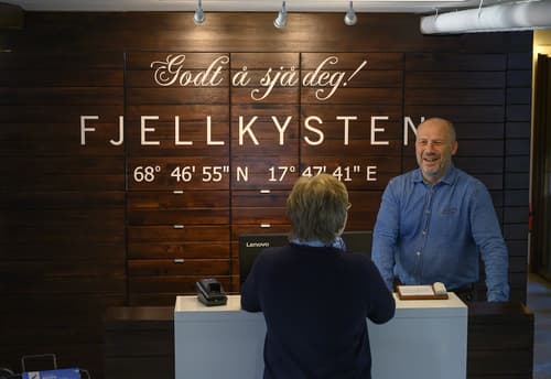 Fjellkysten, Reception