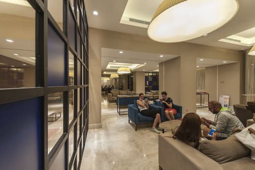 Le Bleu Hotel & Resort, Lobby sitting area