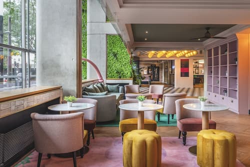 The REMIX hotel, Lobby lounge