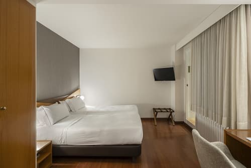 Hotel de l'Isard, Room