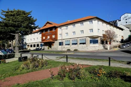 Hotel Tres Reyes Bariloche, Front of property
