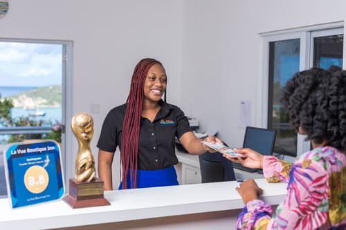 La Vue Boutique Inn, Reception