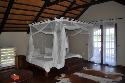 Hakusembe River Lodge, Room