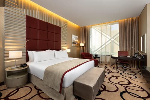 Crowne Plaza Riyadh RDC Hotel & Convention by IHG, Room