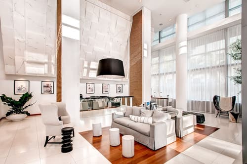 Churchill Suites Monte Carlo Miami Beach, Lobby sitting area