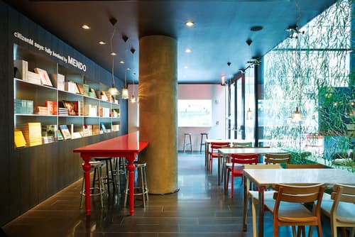 citizenM New York Times Square, Lobby sitting area