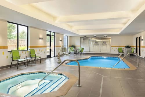 Fairfield Inn & Suites by Marriott St. Paul Northeast, Pool