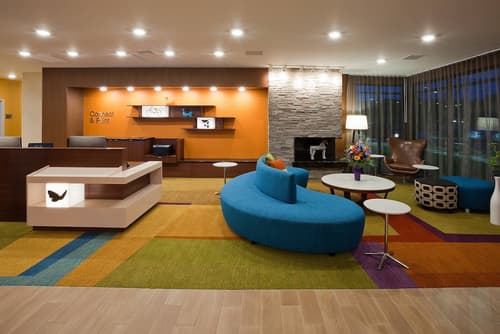 Fairfield Inn & Suites by Marriott St. Paul Northeast, Lobby lounge
