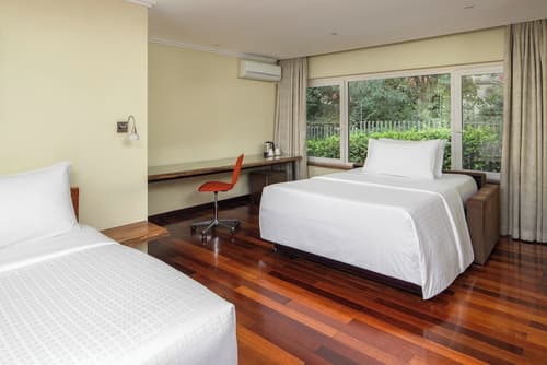 Fairview Hotel, Room