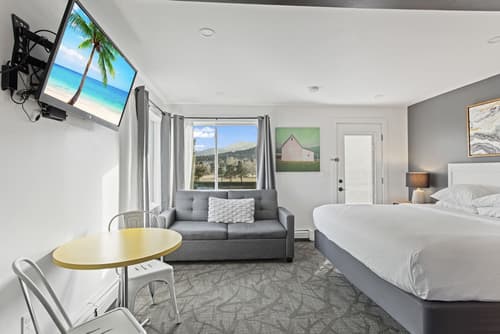 Discovery Lodge, Room