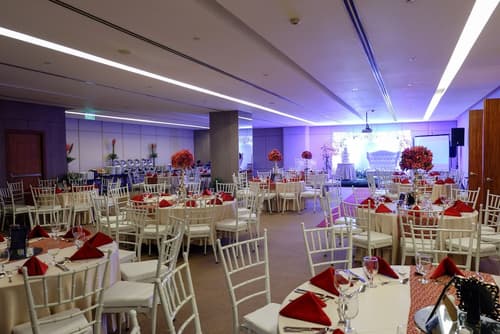 City Garden GRAND Hotel, Dining