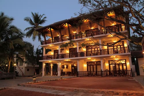 Wunderbar Beach Hotel, Front of property - evening/night