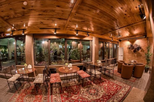 Uyut Hotel, Lobby lounge