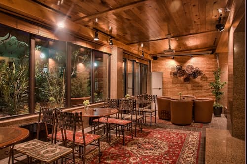 Uyut Hotel, Lobby sitting area