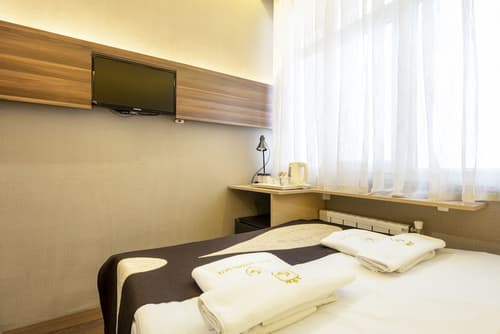 Hotel Goldengate, Room