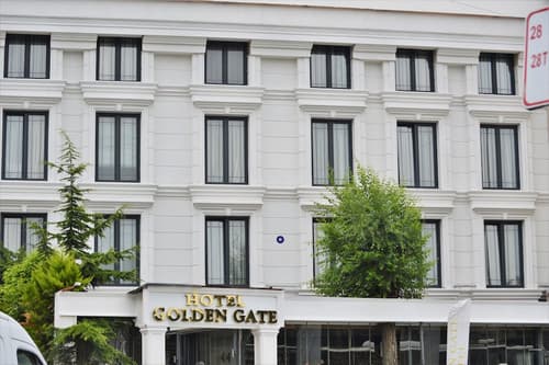 Hotel Goldengate, Primary image