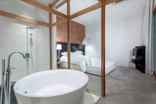 Sala Ayutthaya, Room