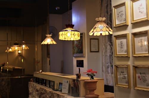 Le Mong Hotel, Reception