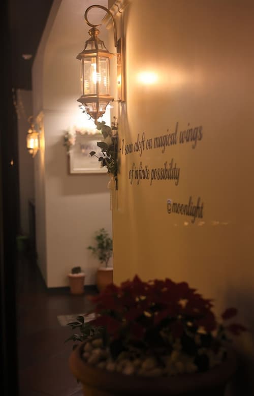 Le Mong Hotel, Reception