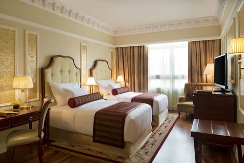 Warwick Doha, Room