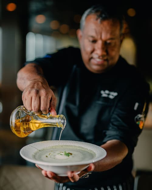 The Peninsula Chittagong, Restaurant