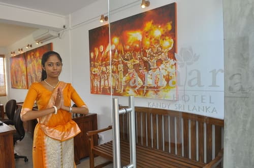 Amaara Sky Hotel, Interior entrance