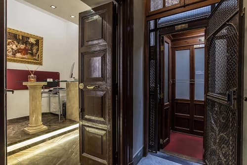 Pantheon Caesar Relais, Reception