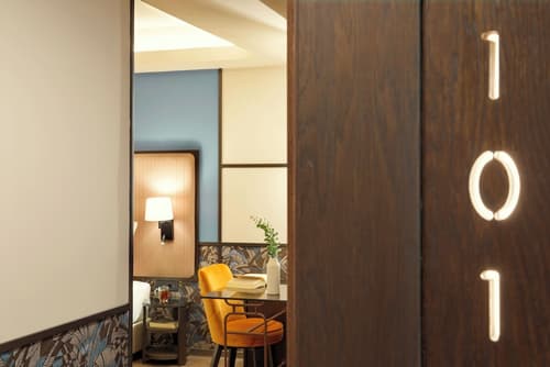 Zeus Essence Athens Central, former Athens Key, Room