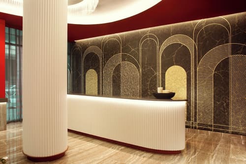 Zeus Essence Athens Central, former Athens Key, Reception