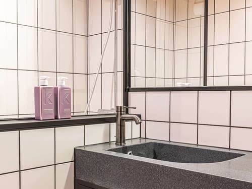 Tribe Paris Saint Ouen, Room