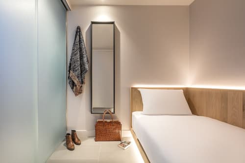 Zedwell Underground Hotel Tottenham Court Road, Room