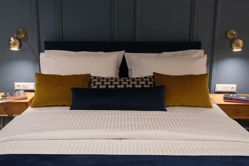 K23 Color Suites, Room