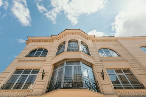 Hotel Sahat, Exterior