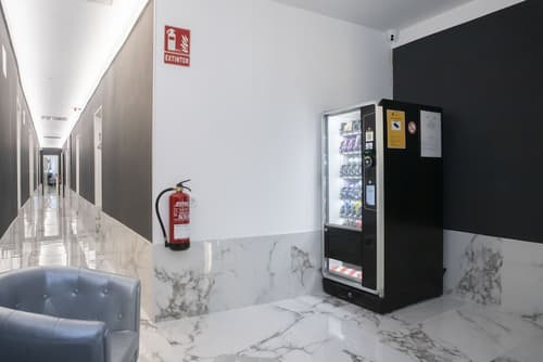 I Host You, Reception