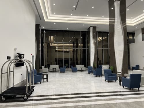 Zaha Taiba Hotel, Reception