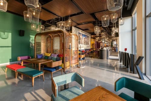 Wink Icon Hotel Danang Riverside - 24hrs Stay &amp; Rooftop Pool Bar, Lobby sitting area