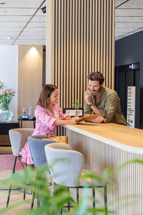 JS Palma Plaza Hotel, Reception