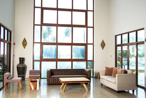 Royal Shaza Suites, Reception