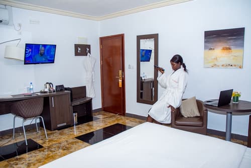 New Heaven Hôtel, Room