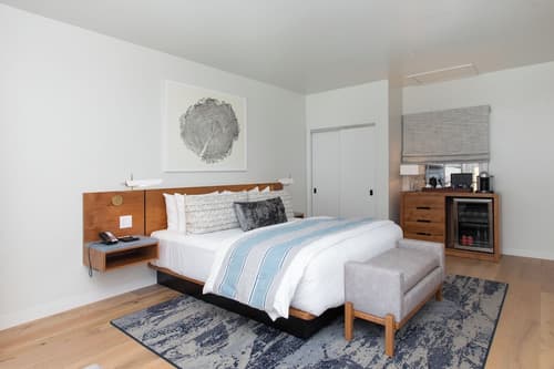 Carmel Beach Hotel, Room