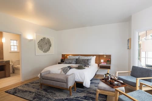 Carmel Beach Hotel, Room