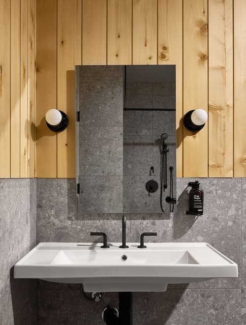 AutoCamp Zion, Lobby