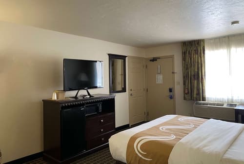 Wingate By Wyndham Gunnison Near Western Colorado University, Room