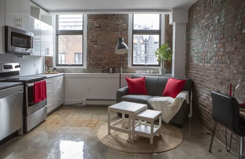 Cameo Hotel and Suites, Room