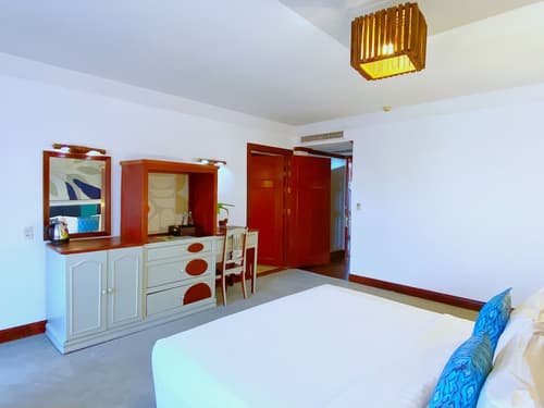 Angkor Land Urban Boutique, Reception