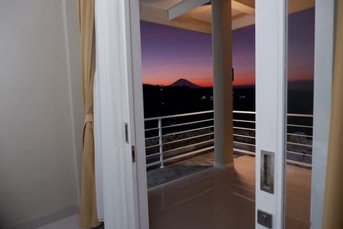 Gunza Bed and Breakfast, Room