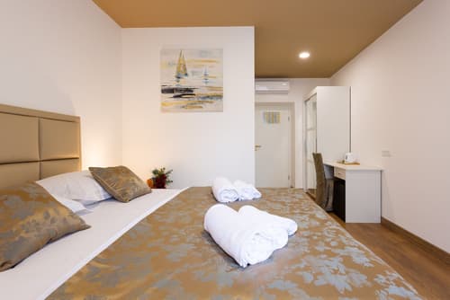 Luxury Rooms Fetivi, Room