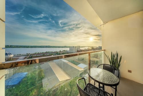 ST Hotel Wattay Airport, Water view