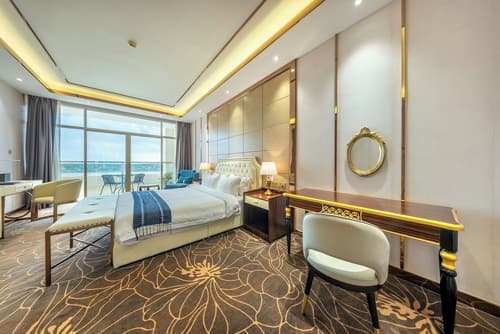 ST Hotel Wattay Airport, Room